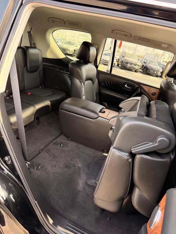 Nissan Armada SL full option Sunroof