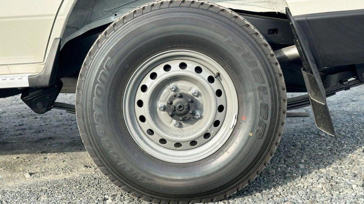 Toyota Land Cruiser 70 Land Cruiser Hard Top 5 doors 4.2L Diesel 2024-14-14