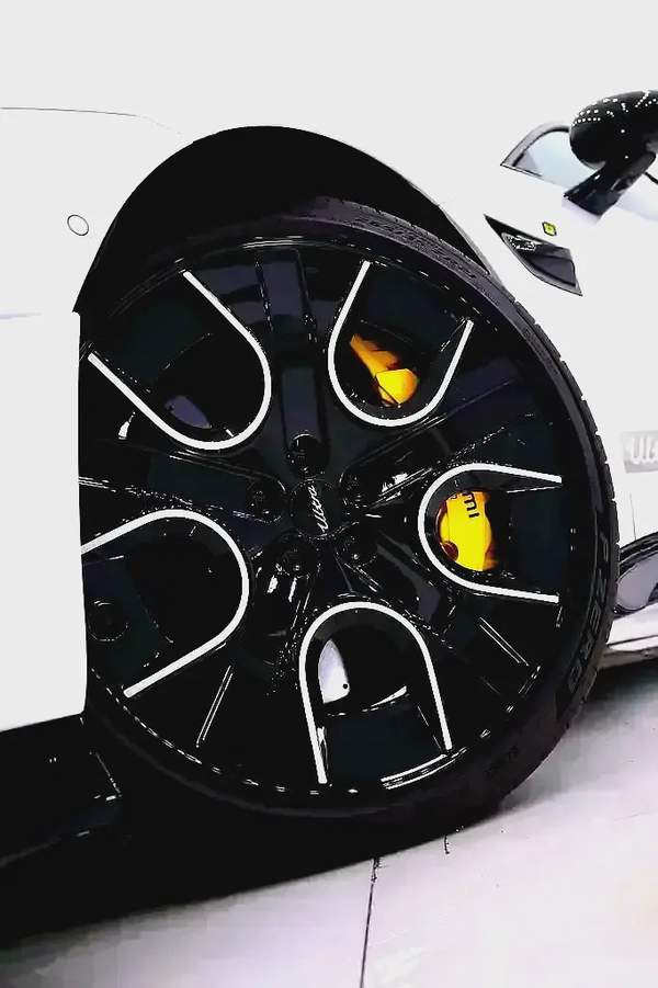 XIAOMI SU7 ULTRA FULLY LOADED + CARBON EXT / INT