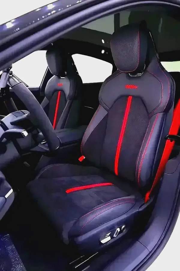 XIAOMI SU7 ULTRA FULLY LOADED + CARBON EXT / INT