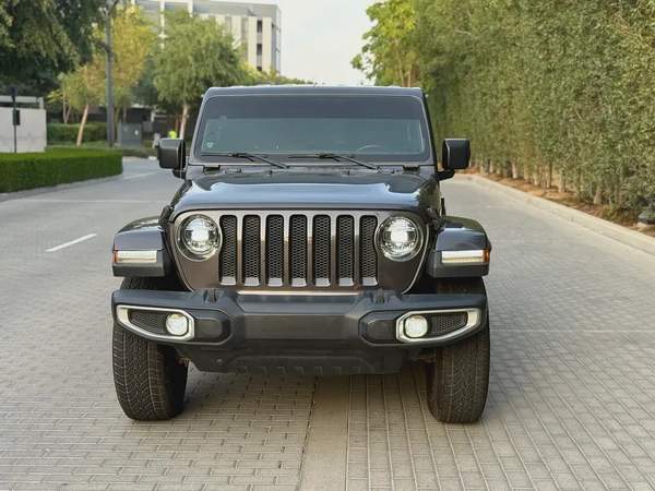 Jeep Wrangler Sahara Plus GCC super clean قمه بالنظافه
