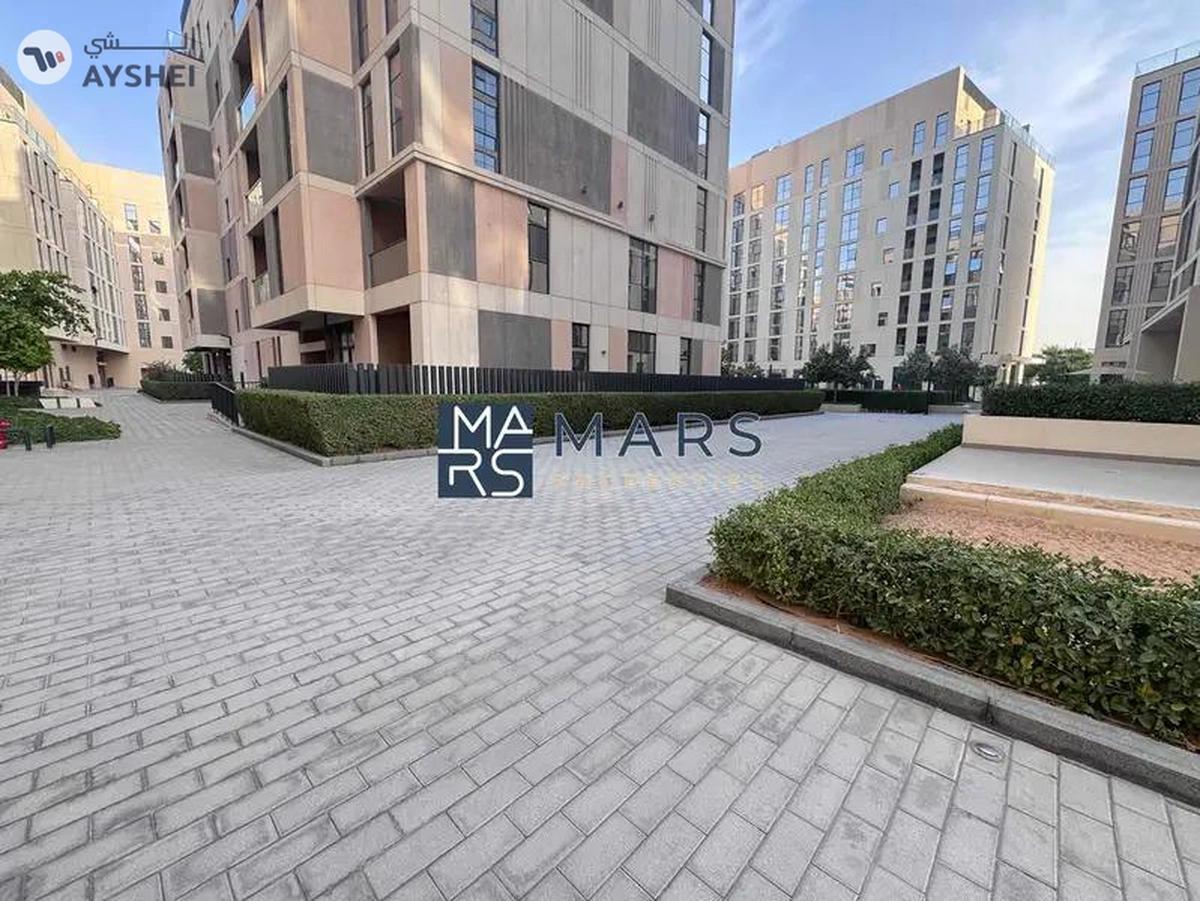 Luxurious one bedroom pool view in a modern community-13-13