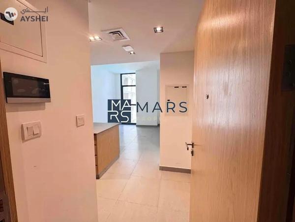 Luxurious one bedroom pool view in a modern community