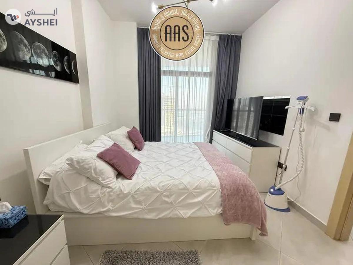 Prime location fully furnished 1bhk 2bathrooms in 85k balcony wardrobes 1parking free-1-landscape