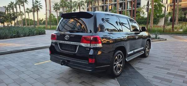 2020 Toyota Land cruiser GXR - Excellent condition - full service history -Single owner