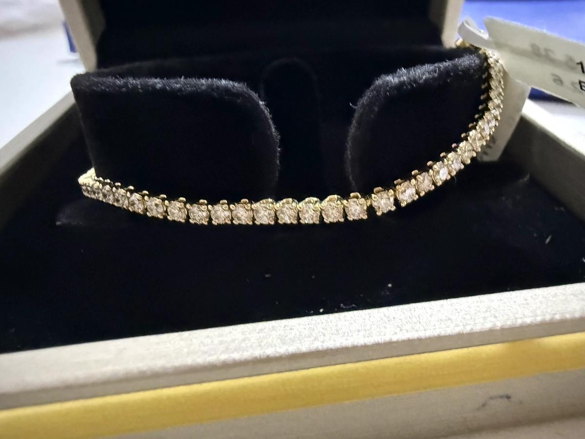 18k White gold tennis bracelet with VVS natural Diamonds-0-0