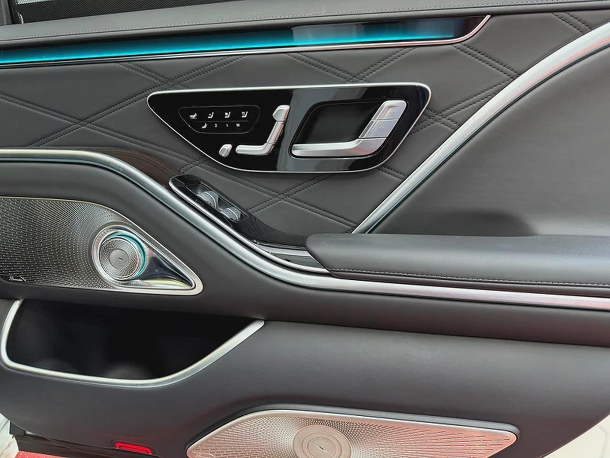 Mercedes S580 Maybach-8-8