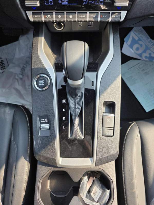 Mitsubishi Xforce 2025 MITSUBISHI XFORCE 1.5L P-LINE BLACK EDITION