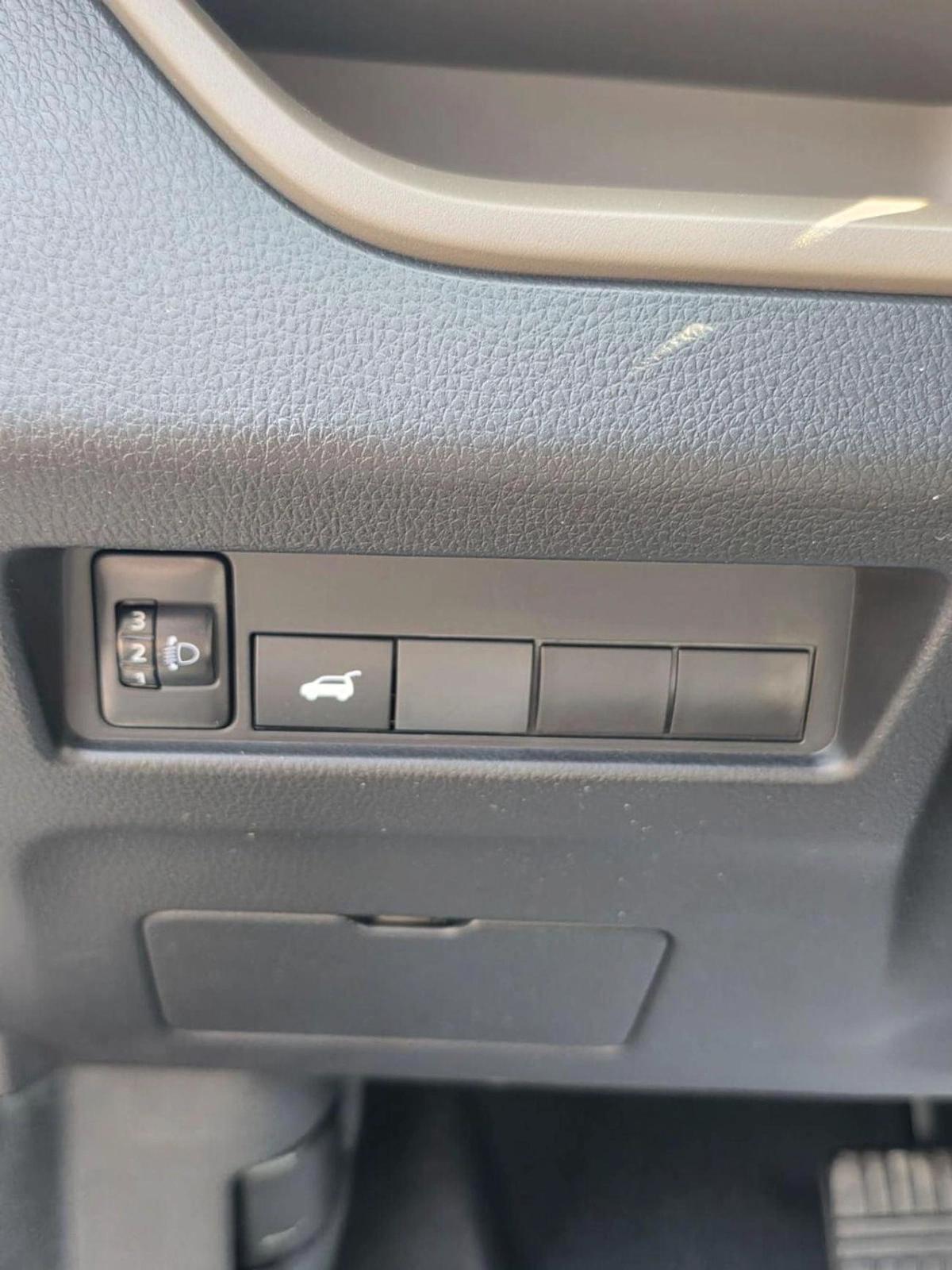 Mitsubishi Xforce 2025 MITSUBISHI XFORCE 1.5L P-LINE BLACK EDITION-17-17