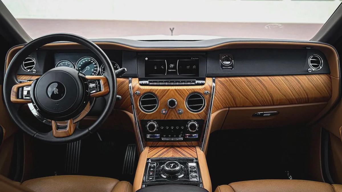 GCC | Rolls Royce Cullinan 2020 | New Facelift | Full Service History | 2025 Look | BB-9-9