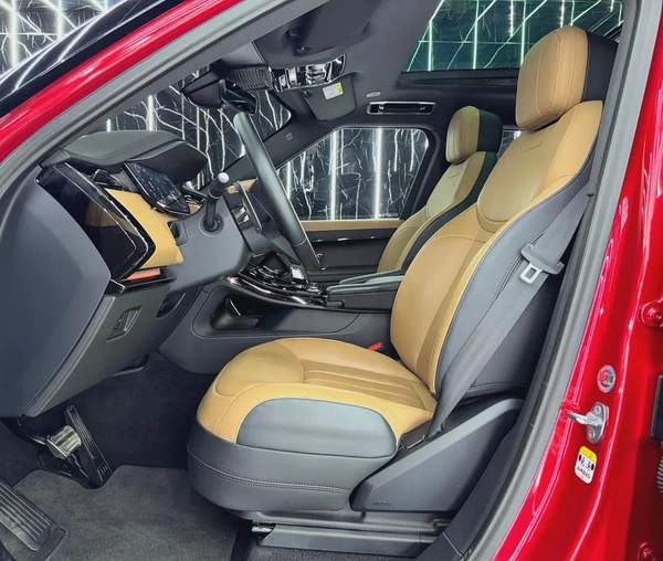 Land Rover Range Rover Sport 2023 GCC specs for 399,000.00 AED