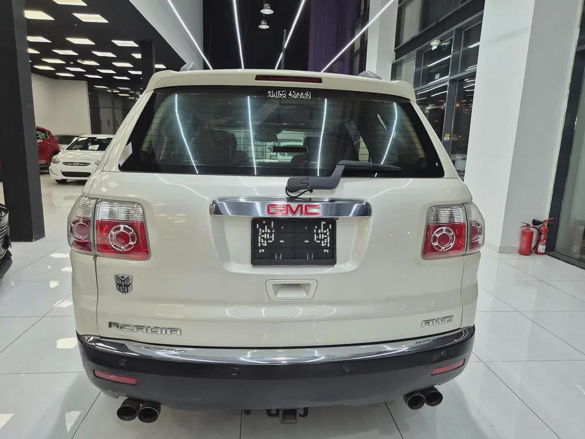 Gmc Acadia Full option-3-3