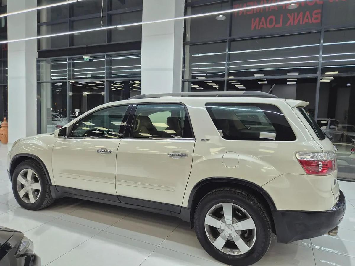 Gmc Acadia Full option-4-4
