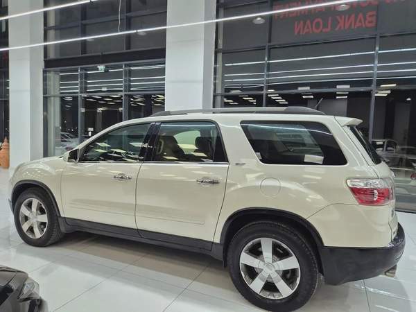 Gmc Acadia Full option