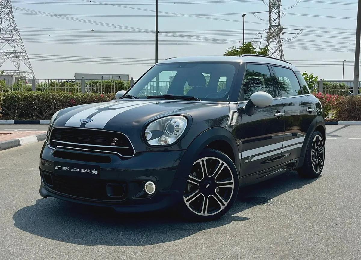 Mini Countryman S John copper Work gcc full option with services clean car-0-0