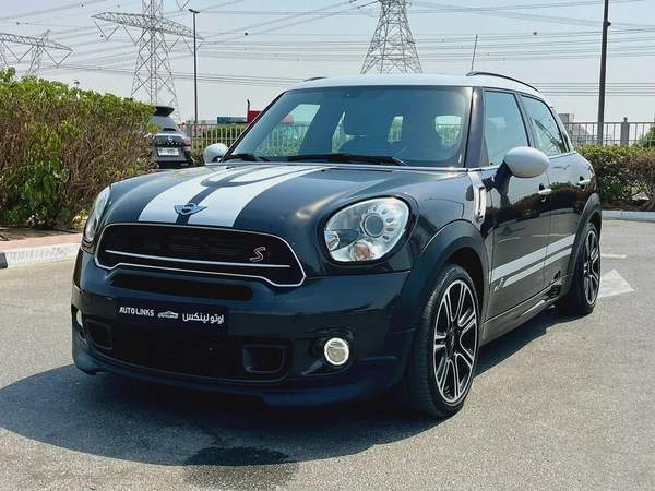Mini Countryman S John copper Work gcc full option with services clean car