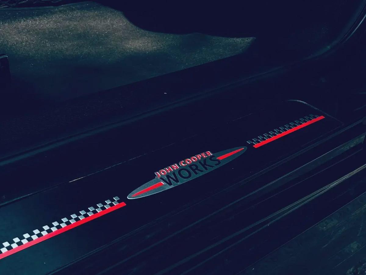 Mini Countryman S John copper Work gcc full option with services clean car-18-18