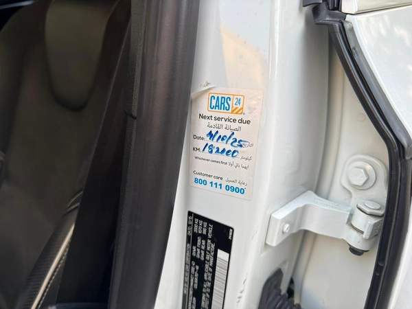 Gulf Specs 2016 VOLVO V40 T5 R-Design 2.0Litre V4 Turbo-Charged (Agency Maintained Till-Date)