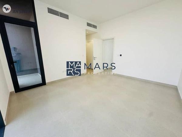 Brand New | Single Row | Forest Community