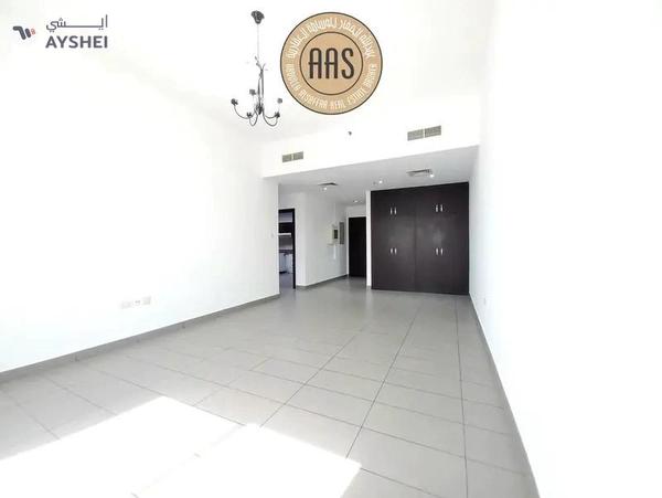 In prime location Chiller free luxurious huge 2bhk with all amenities