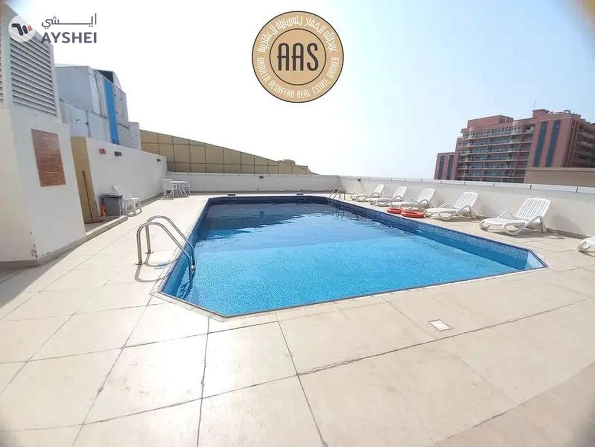 In prime location Chiller free luxurious huge 2bhk with all amenities-0-0