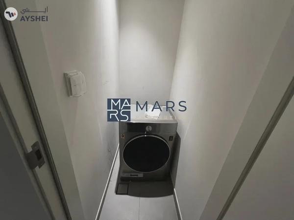 Spacious 1 bedroom | Semi Close Kitchen | Balcony |