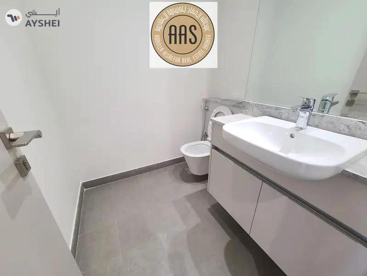 Chiller free big 1bhk near metro only 1 unit remaining in 92k-2-2