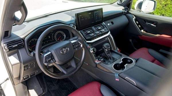 Toyota Land Cruiser VXR 3.5L