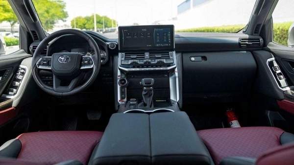 Toyota Land Cruiser VXR 3.5L