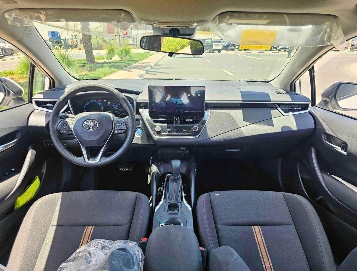 Toyota Levin HYBRID LUXURY | 1.8L V4 | SUNROOF DVD + CAMERA | FULL OPTION-4-4