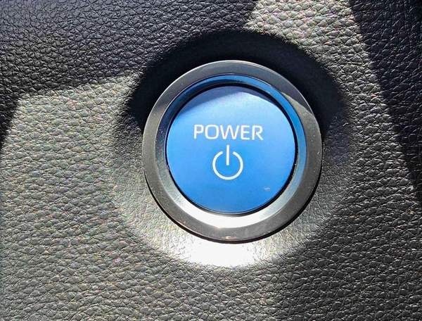 Toyota Levin HYBRID LUXURY | 1.8L V4 | SUNROOF DVD + CAMERA | FULL OPTION