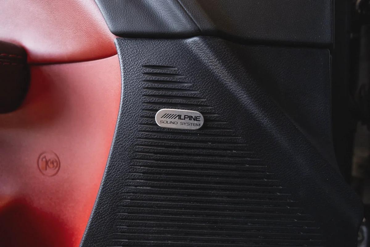 Dodge Challenger-8-8