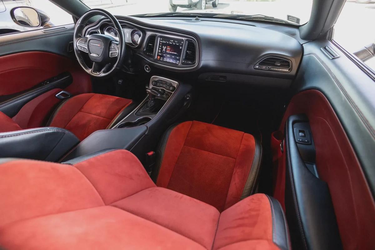 Dodge Challenger-14-14