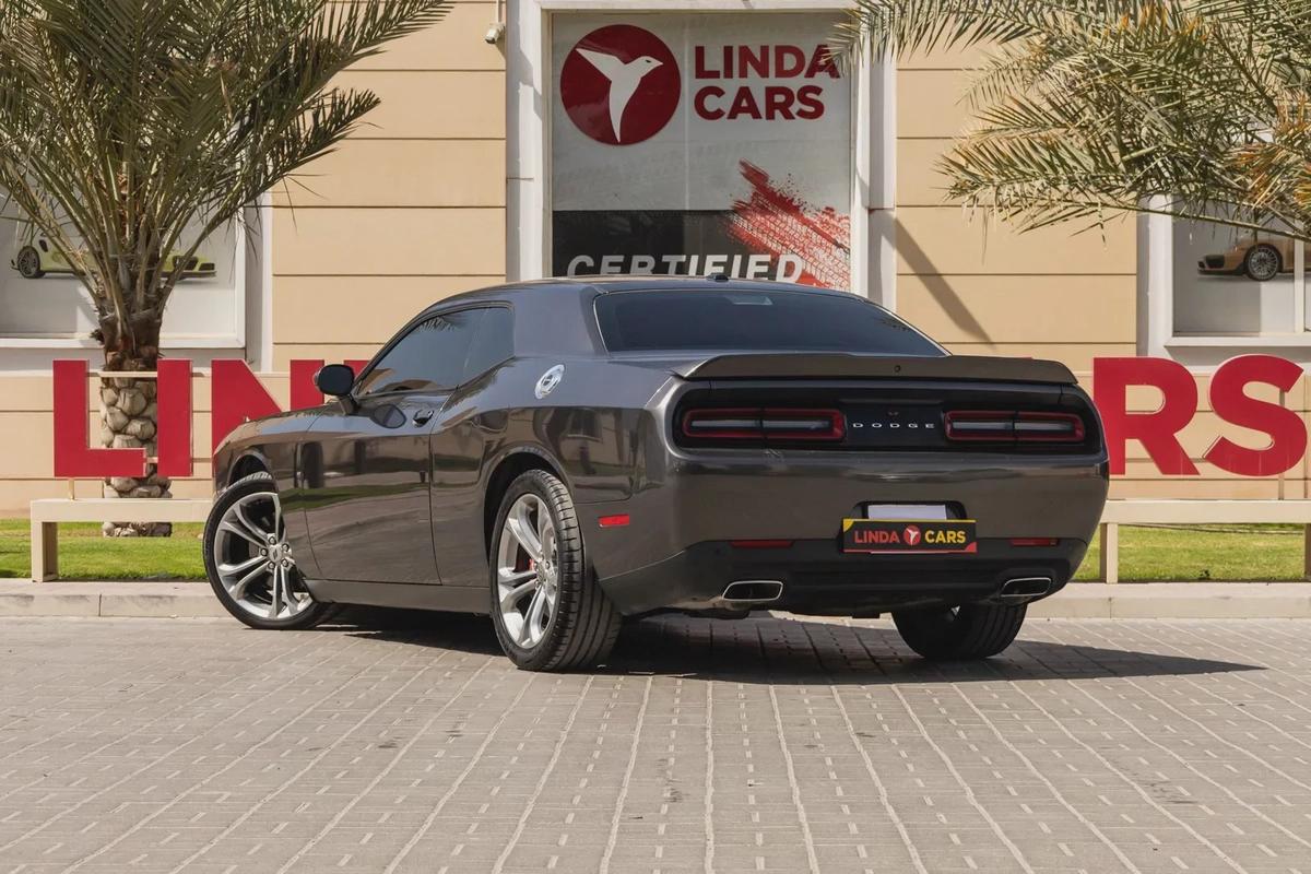 Dodge Challenger-13-13