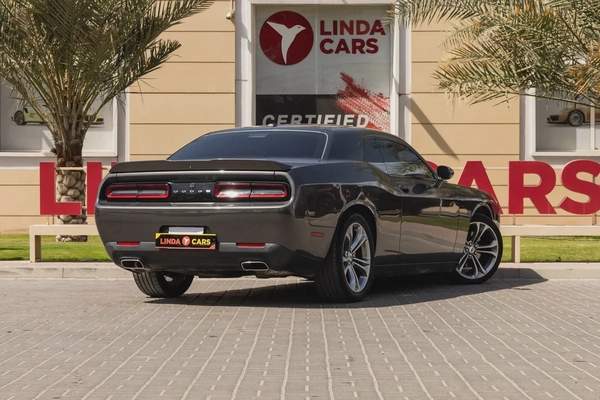 Dodge Challenger