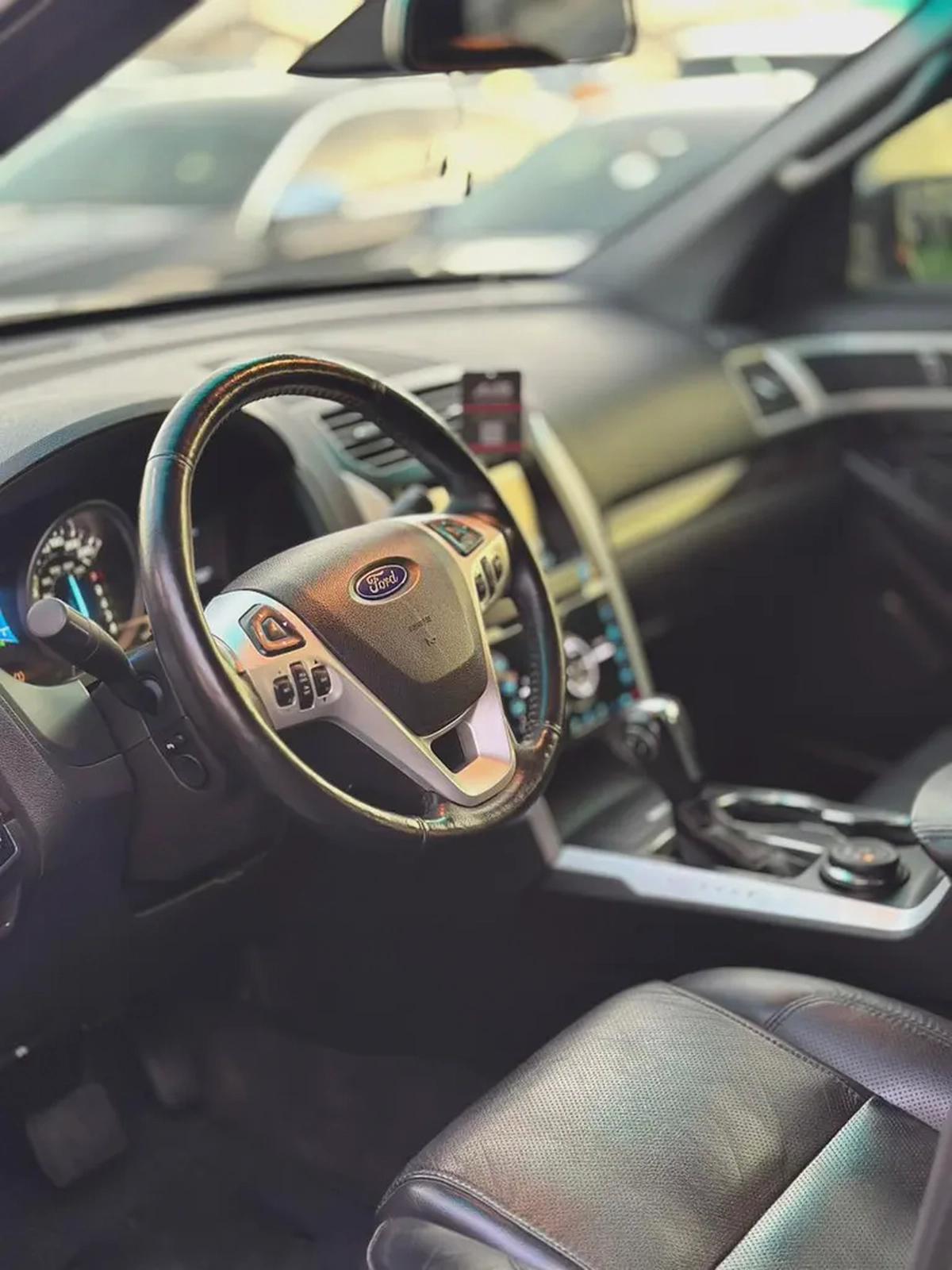 Ford Explorer 2016 Korean Spec | 177,000 KM | Limited | Excellent Condition-12-12