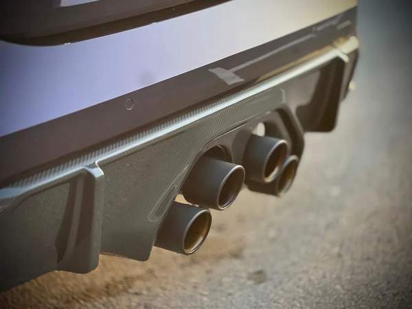 السياره عليها تزويد ب 100 الف درهم .. بيعه سريعه