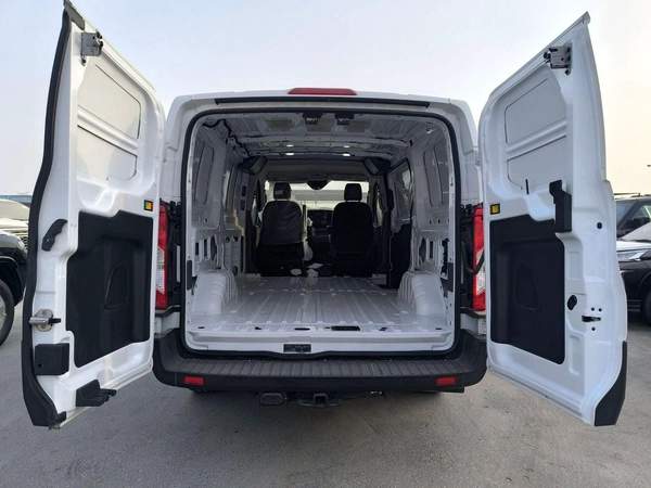 Ford Transit Custom FORD TRANSIT 150 VAN