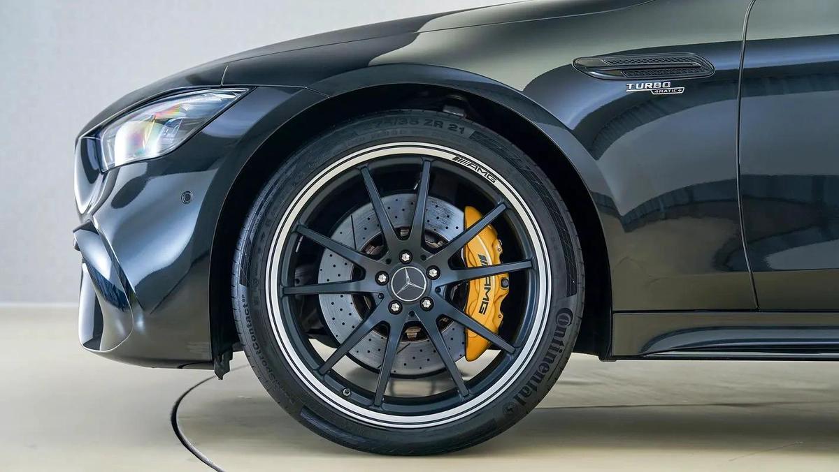 Mercedes-Benz AMG GT 53-4-4