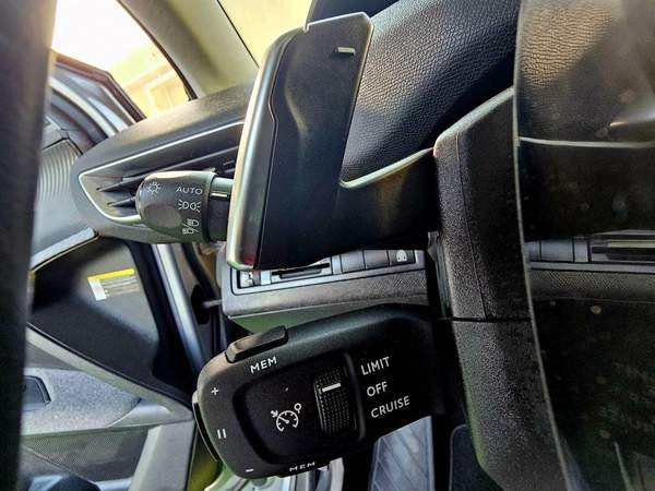 Peugeot 3008 / 1.6 V4/ ORIGINAL PAINT/ SINGLE OWNER/ LOW KMS