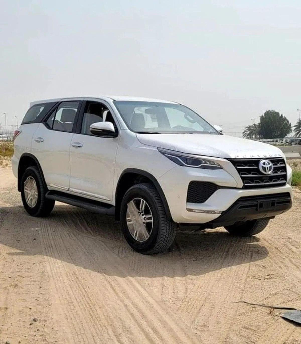 Toyota Fortuner Fortuner 2WD 2.7L petrol 2023-0-0