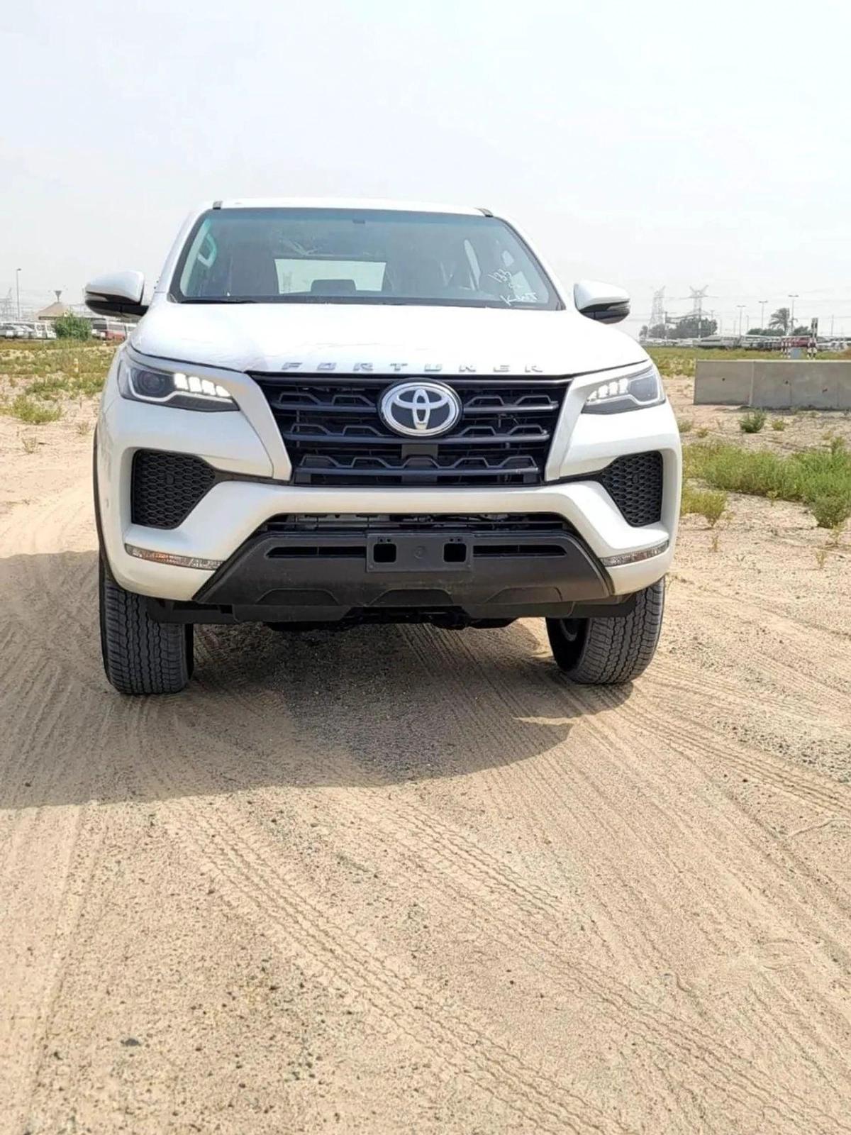 Toyota Fortuner Fortuner 2WD 2.7L petrol 2023-1-1