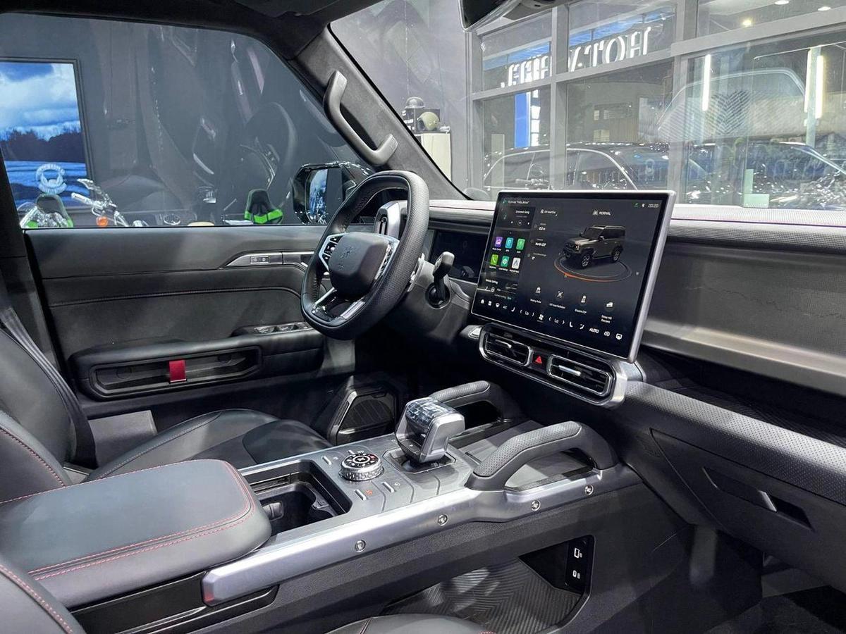Jetour T2 Luxury-13-13