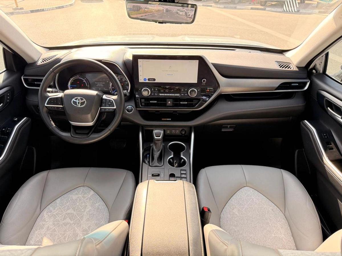 Toyota Highlander Hybrid Bronze Edition Full option 2023-4-4