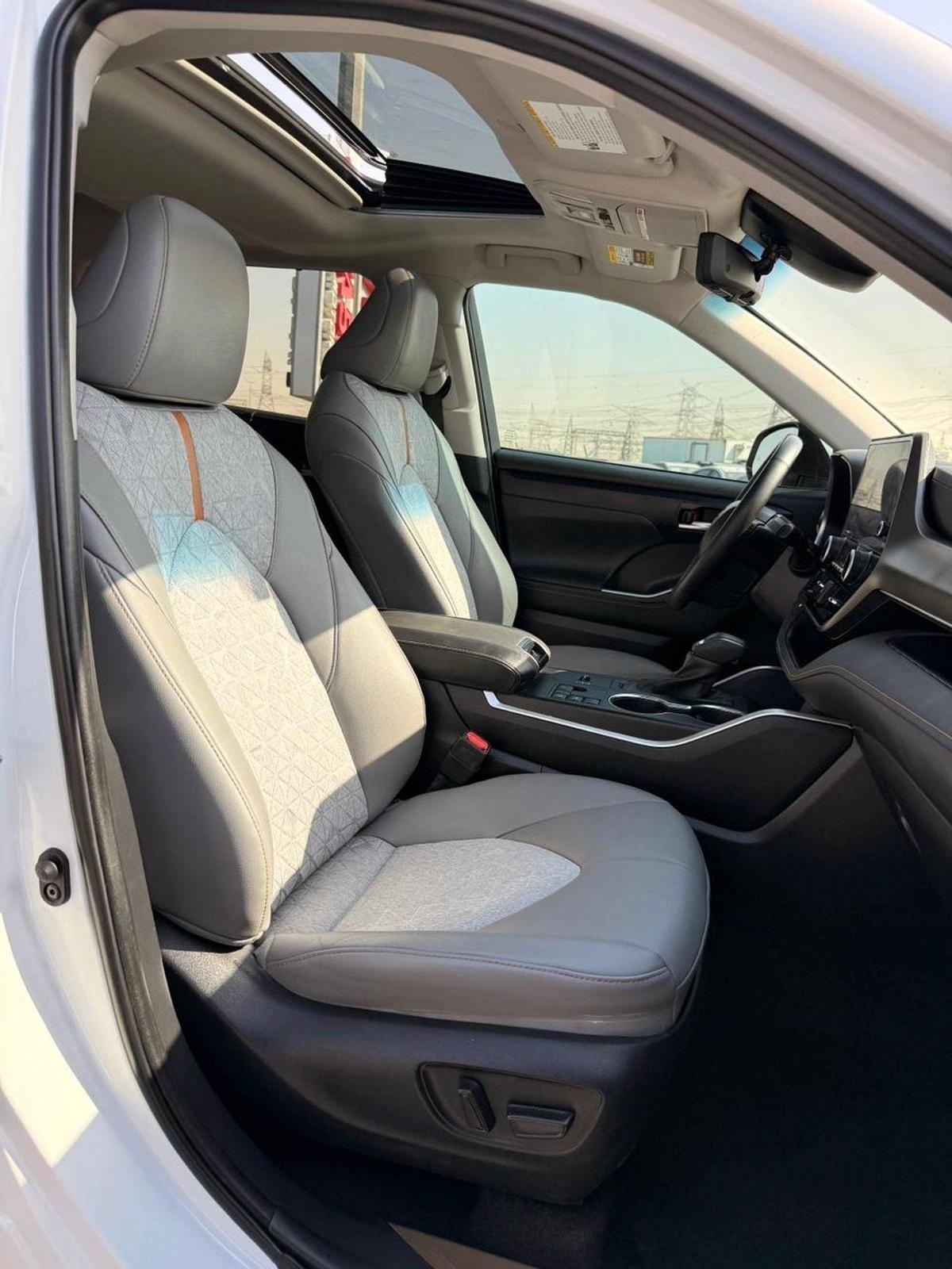 Toyota Highlander Hybrid Bronze Edition Full option 2023-5-5