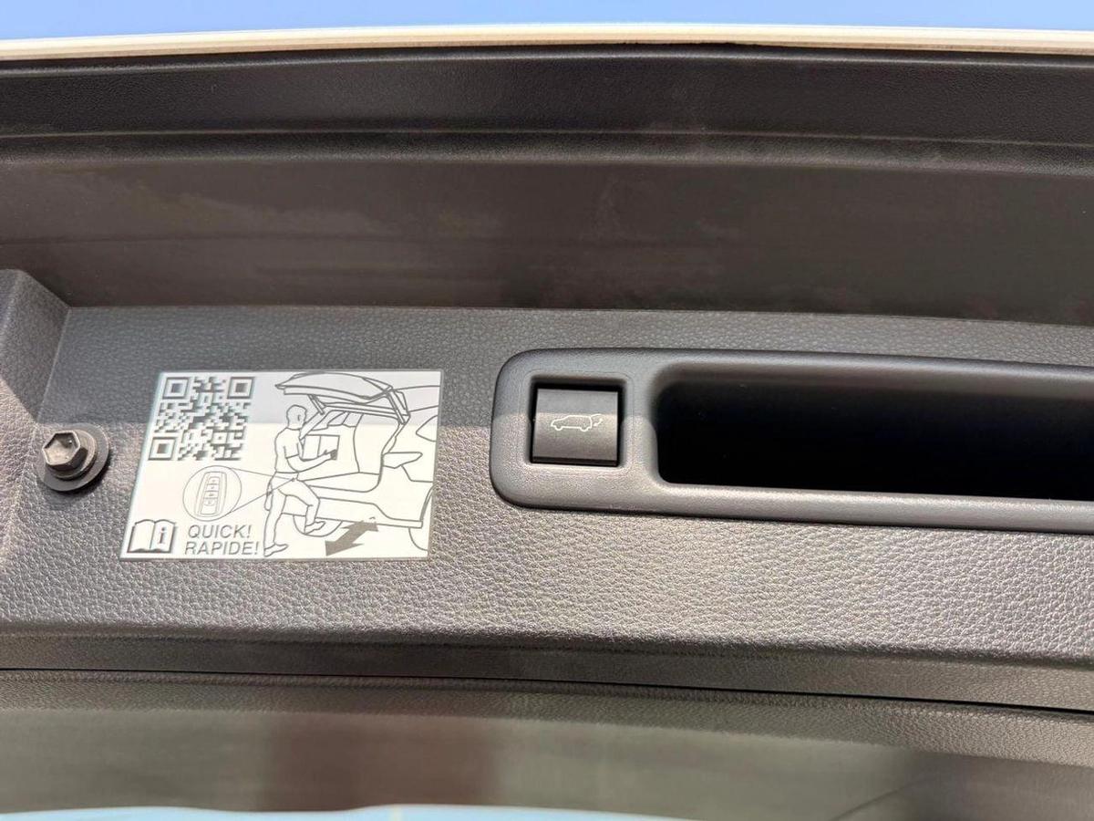 Toyota Highlander Hybrid Bronze Edition Full option 2023-22-22