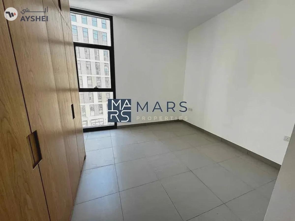 Ready to move | one bedroom | pool view | in Al Mamsha Al souq 650,000 AED-6-6