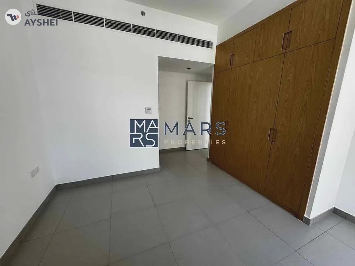 Ready to move | one bedroom | pool view | in Al Mamsha Al souq 650,000 AED-9-9