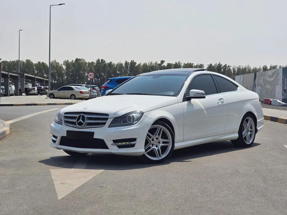 Mercedes-Benz C-Class C280 2016 | GCC Specs | Low Mileage | Pristine Condition-0-0