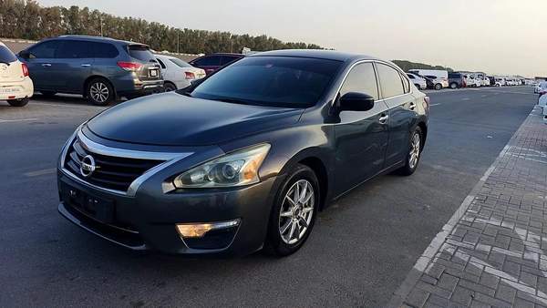 Nissan Altima SV 2013 - GCC Specs - Well Maintained